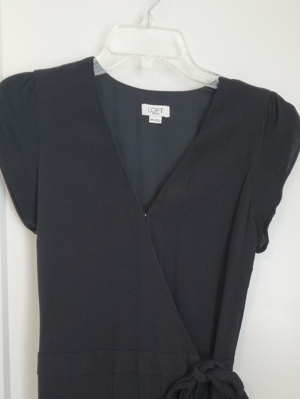 LOFT Petite Black Tie-Waist Mini Wrap Dress Skort 00P - Picture 3 of 8